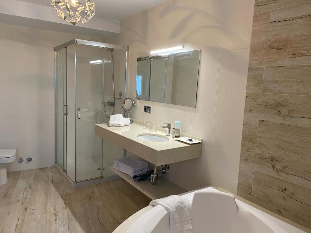 Picos De Europa Suites And Rooms Turieno Zewnętrze zdjęcie