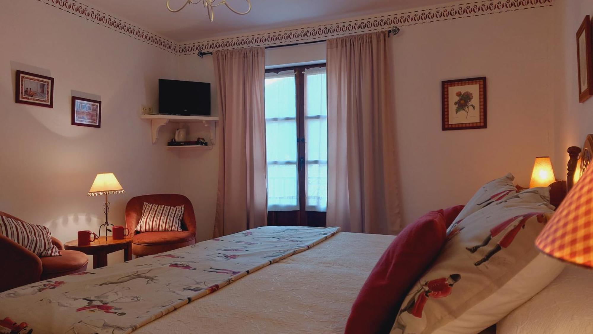 Picos De Europa Suites And Rooms Turieno Zewnętrze zdjęcie