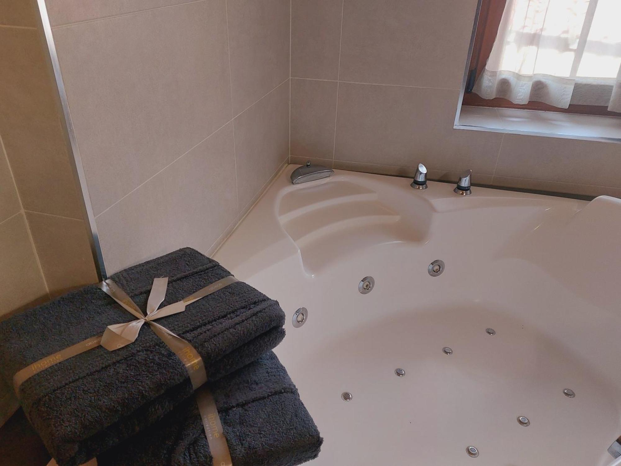 Picos De Europa Suites And Rooms Turieno Zewnętrze zdjęcie