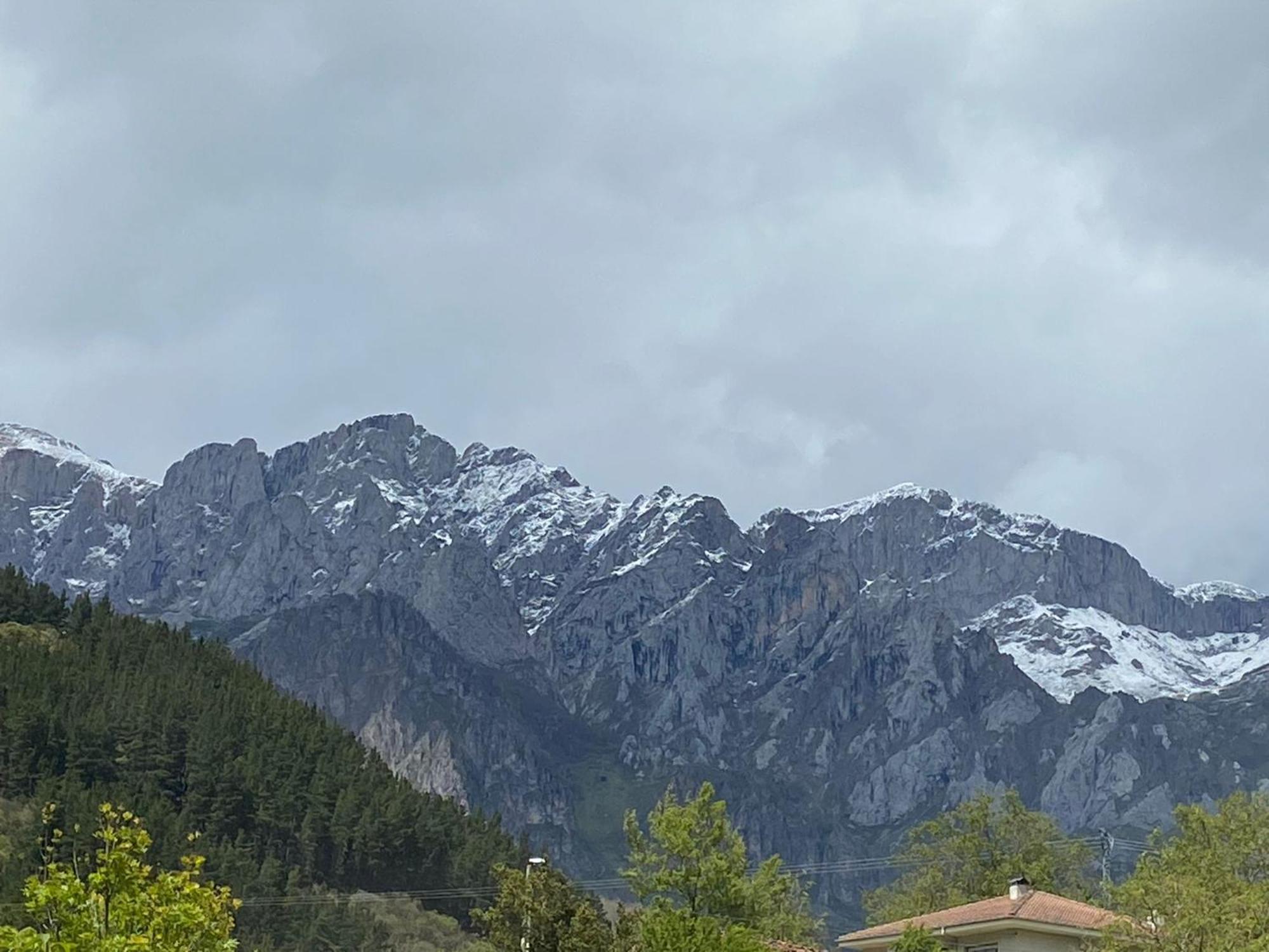Picos De Europa Suites And Rooms Turieno Zewnętrze zdjęcie