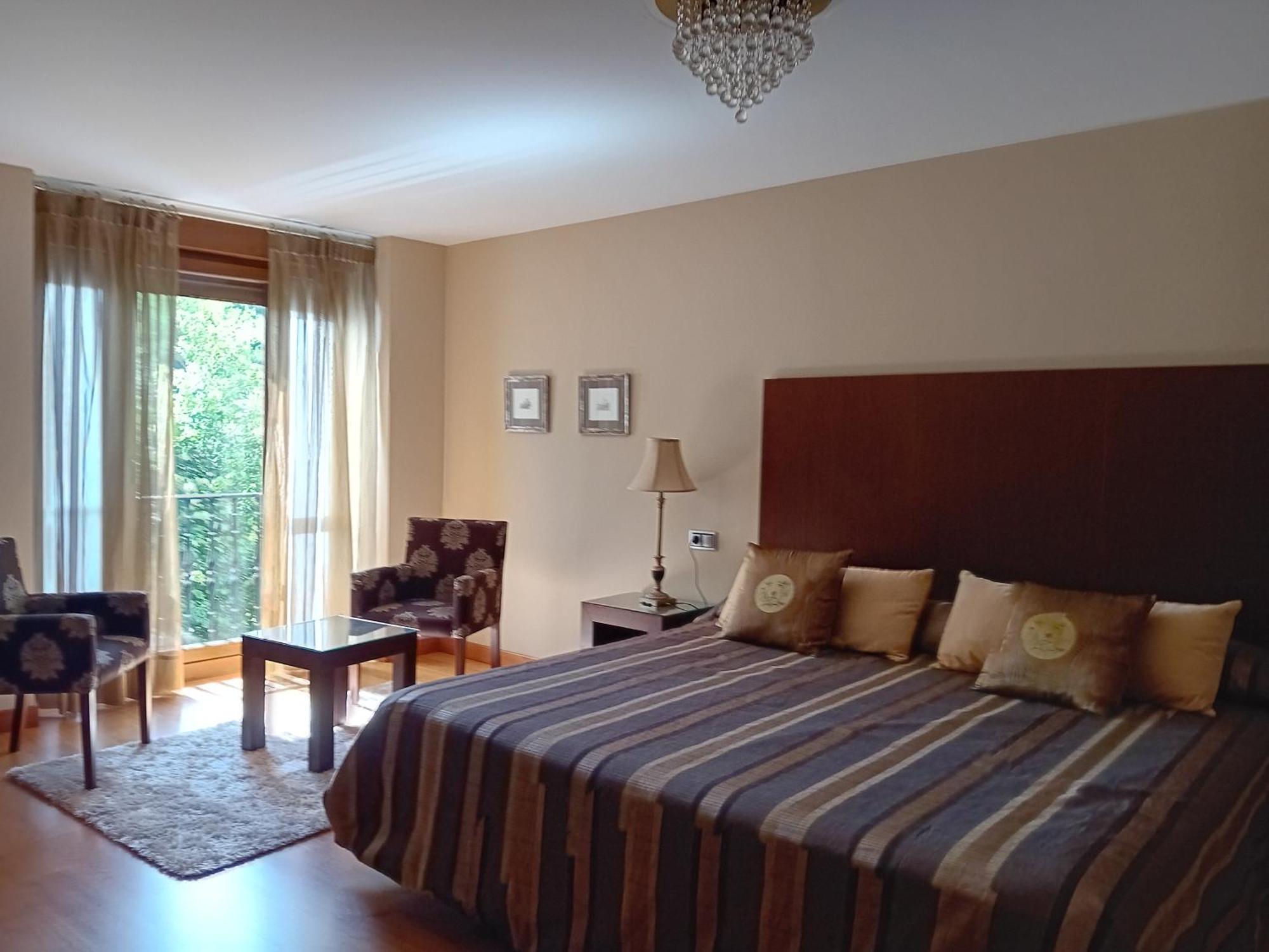 Picos De Europa Suites And Rooms Turieno Zewnętrze zdjęcie
